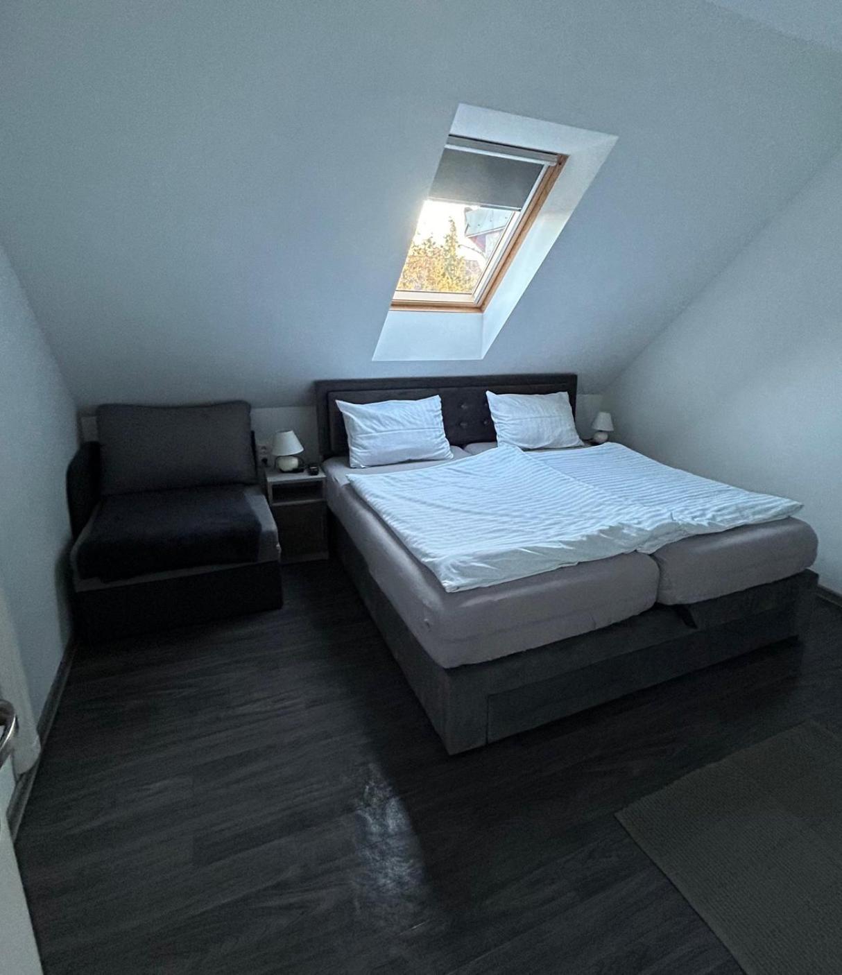 Heni Apartment Bük Екстериор снимка