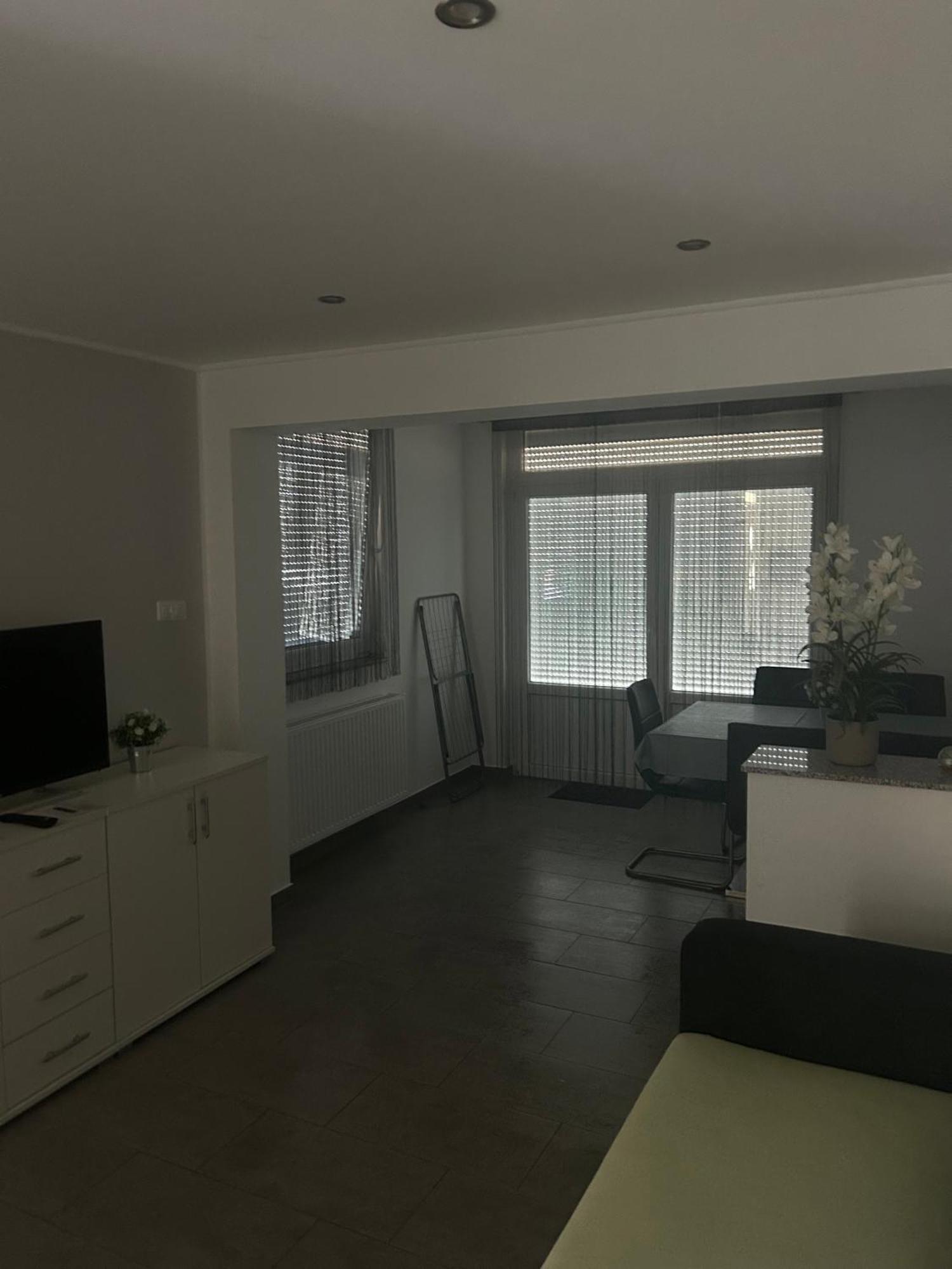 Heni Apartment Bük Екстериор снимка