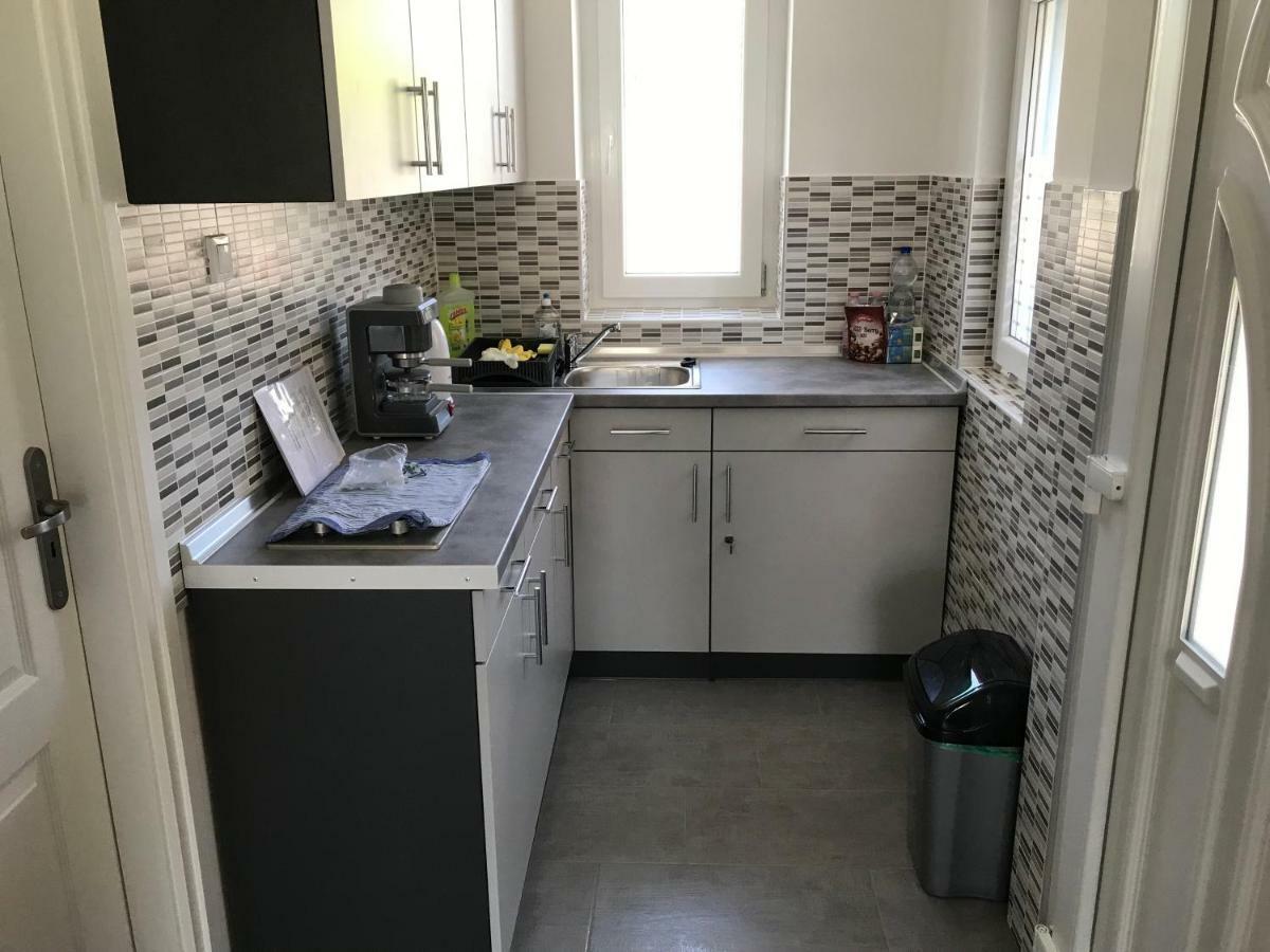 Heni Apartment Bük Екстериор снимка